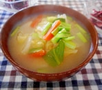 白菜にんじん小松菜の味噌汁